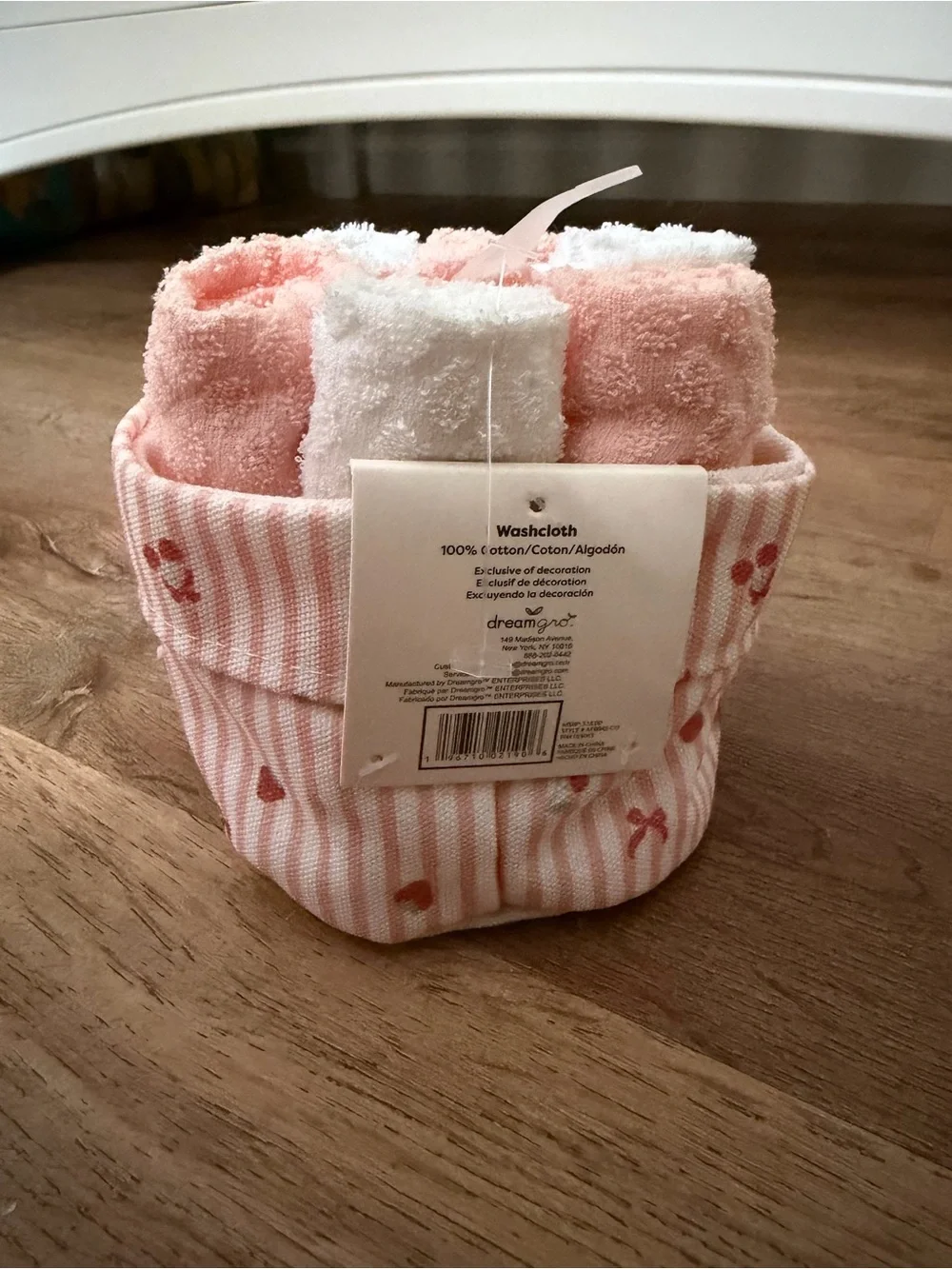 Washcloth set with storage bag